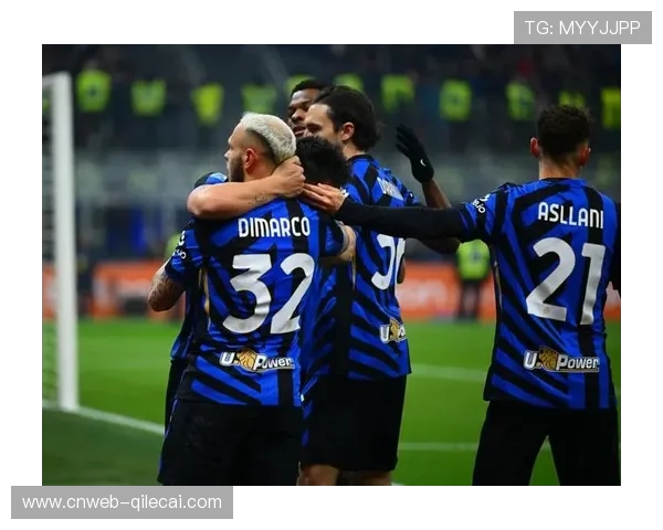 国米3-1复仇博洛尼亚登顶意甲，劳塔罗传射建功